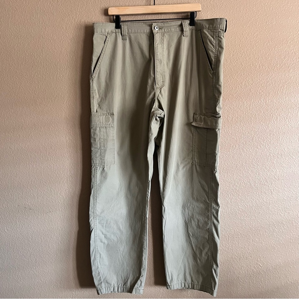 Wrangler Authentic Men's Tan Cargo Pants Size 40x30
